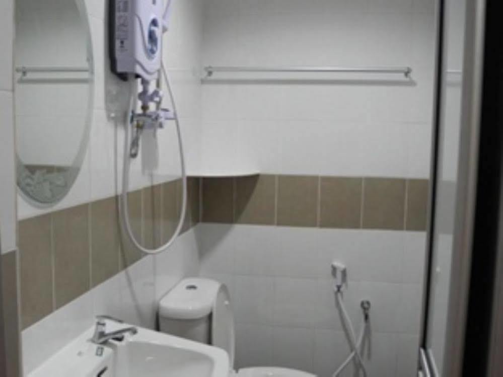 Voyage Cottage Lodge Malacca Ngoại thất bức ảnh